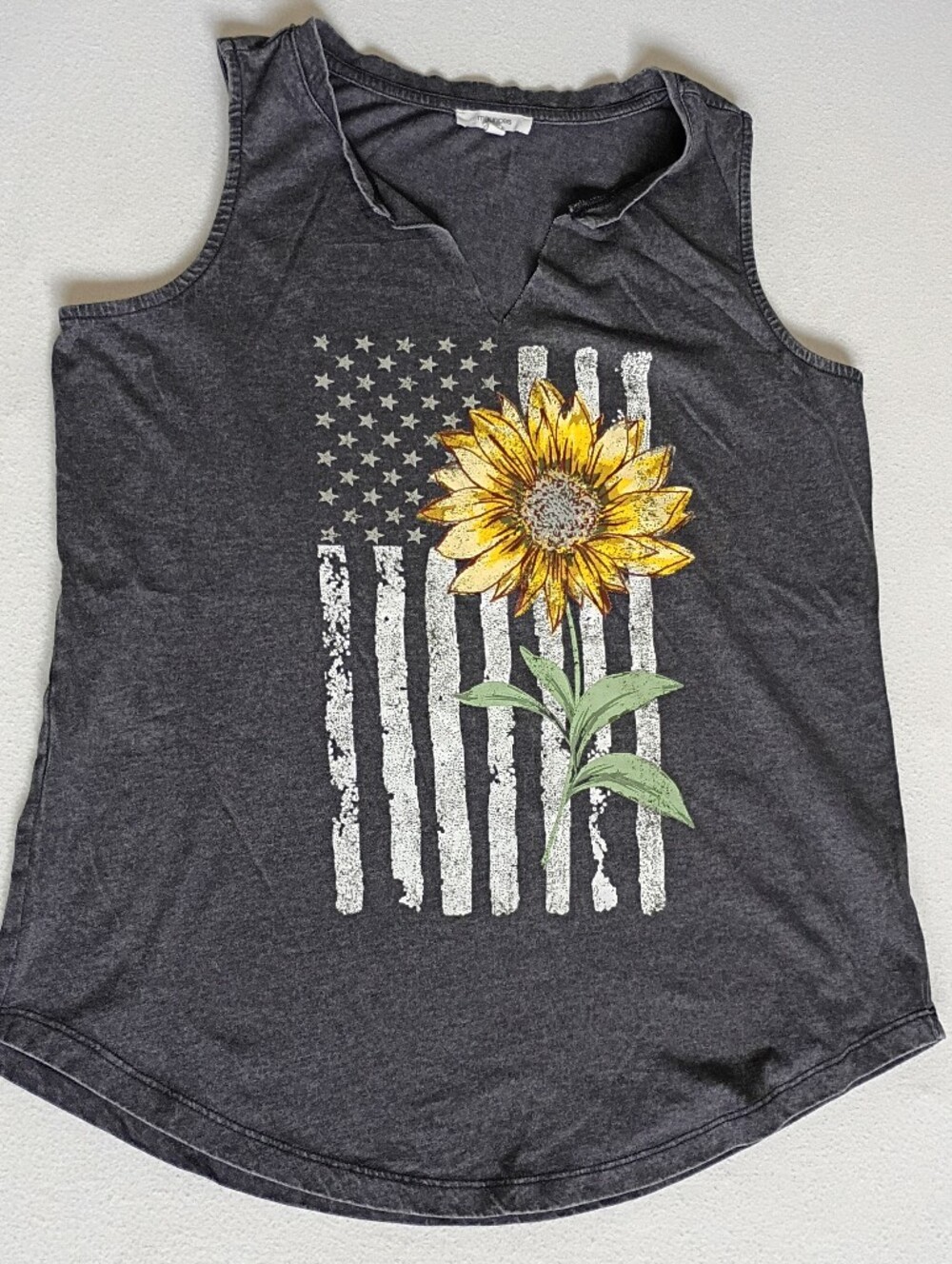 Maurices Gray Tank With USA Flag And Sunflower Neutral Casual Size Small